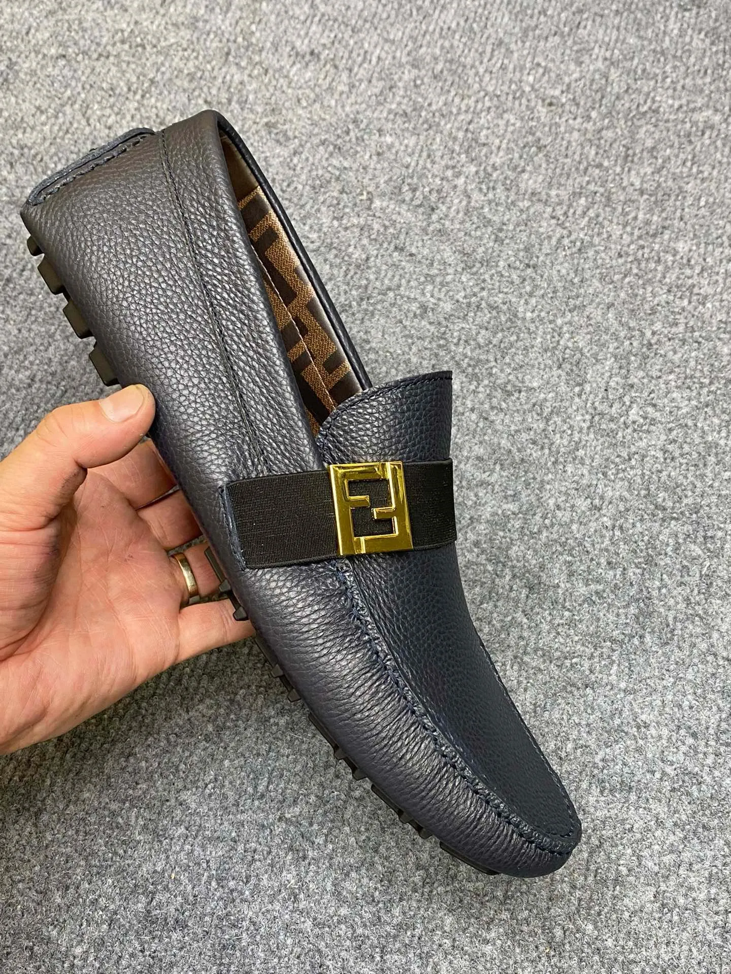 Men's Men's Shoes Men's Men's Shoes 💰700FENDI Fendi Men's Shoes are breathable and comfortable. Original development. Counters copy one to one. Imported cowhide. Niuri. 38 to 44. (can be ordered at 45.46. No returns or exchanges)